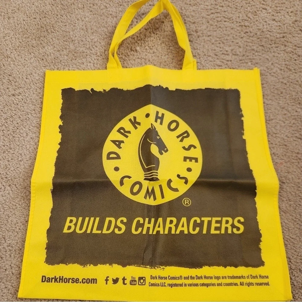 SDCC 2019 MINECRAFT Dark Horse Comics  TOTE BAG Yellow #II‎